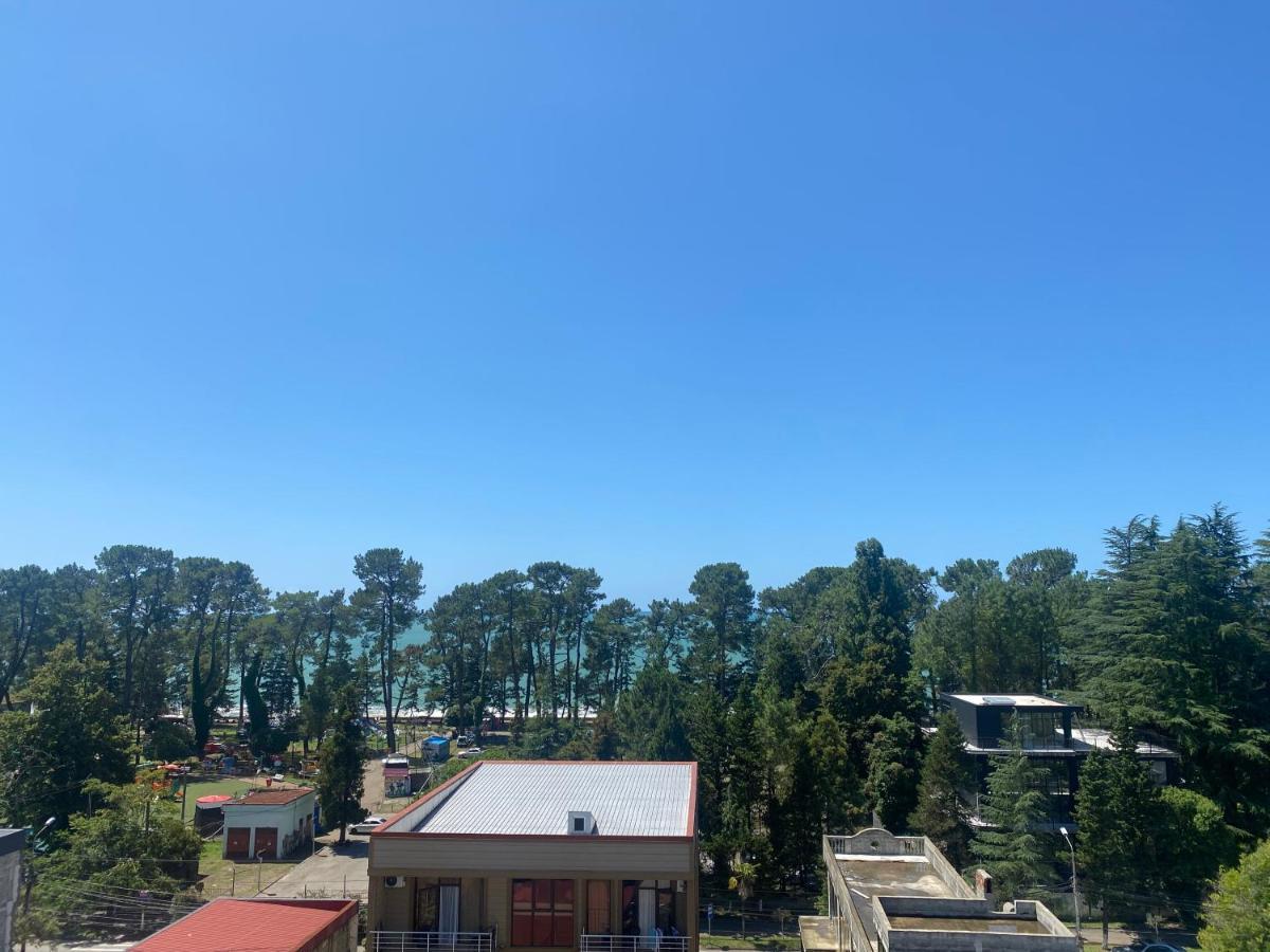 Majestic Hotell Kobuleti Eksteriør bilde