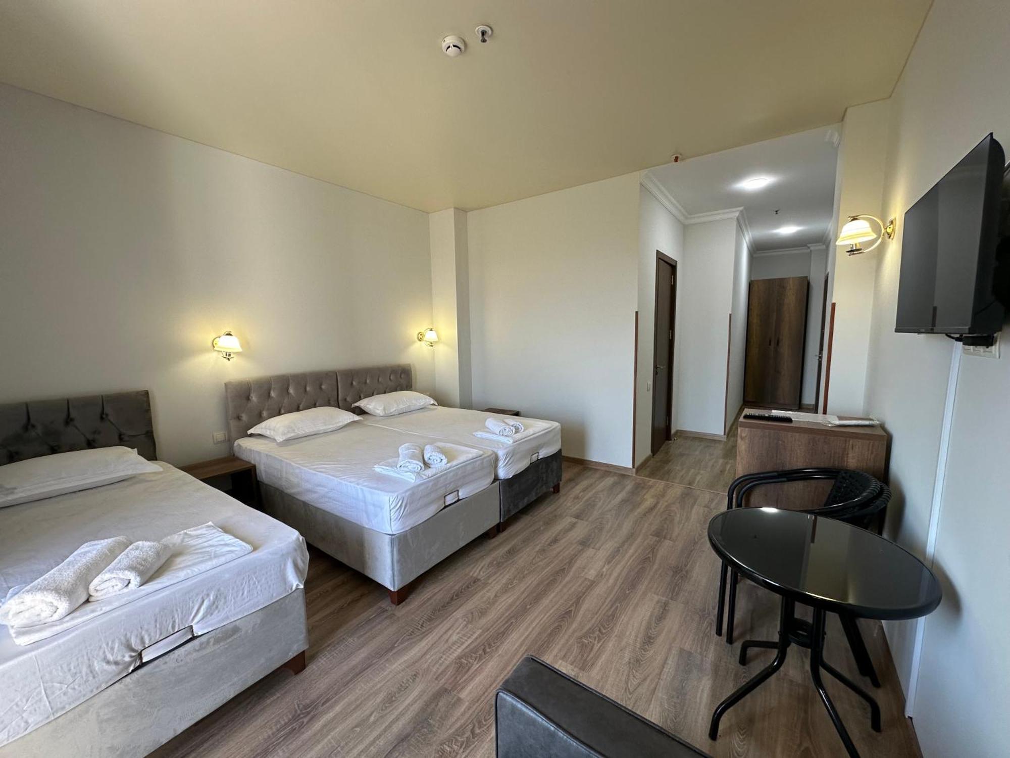 Majestic Hotell Kobuleti Eksteriør bilde