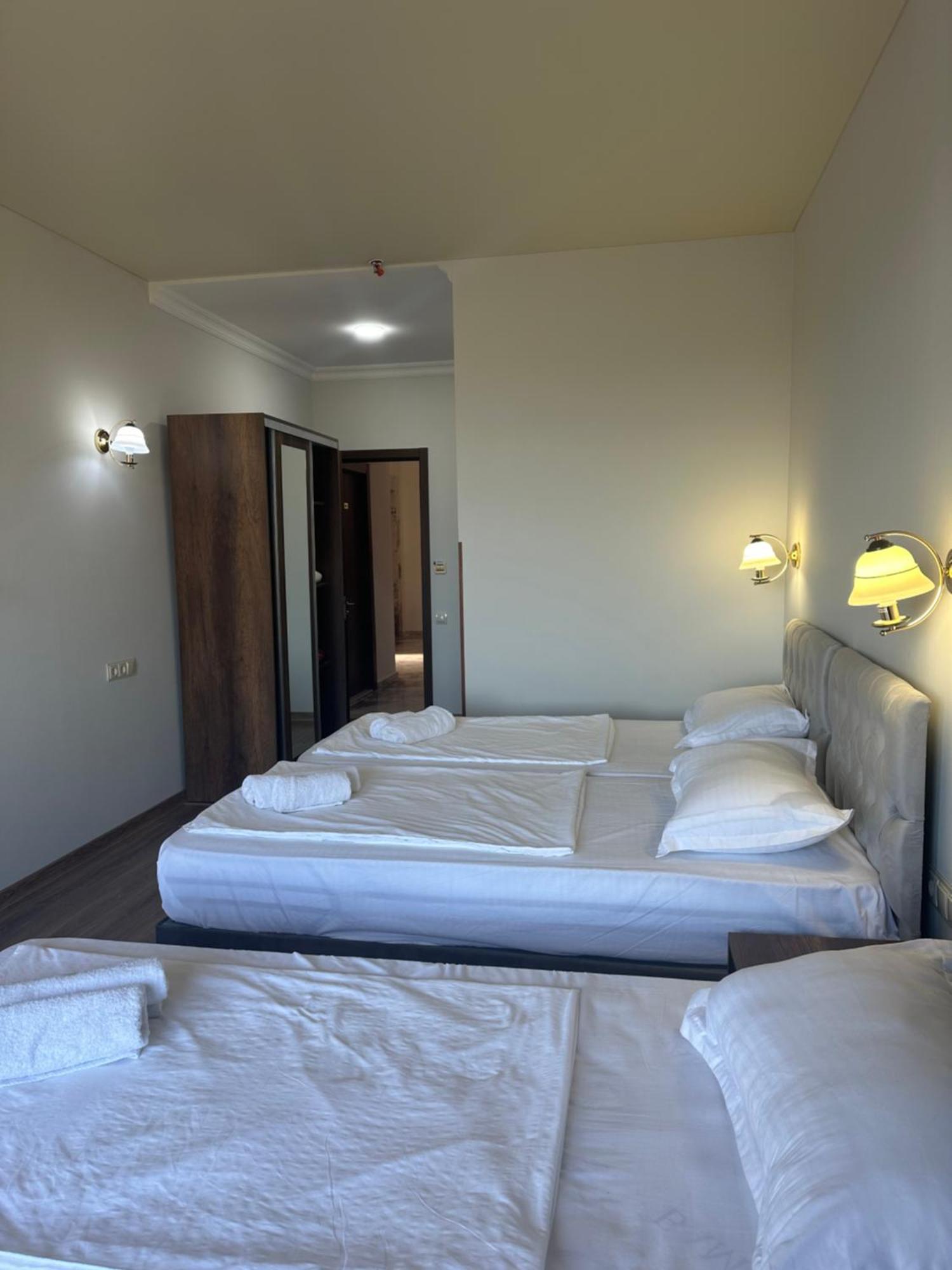 Majestic Hotell Kobuleti Eksteriør bilde